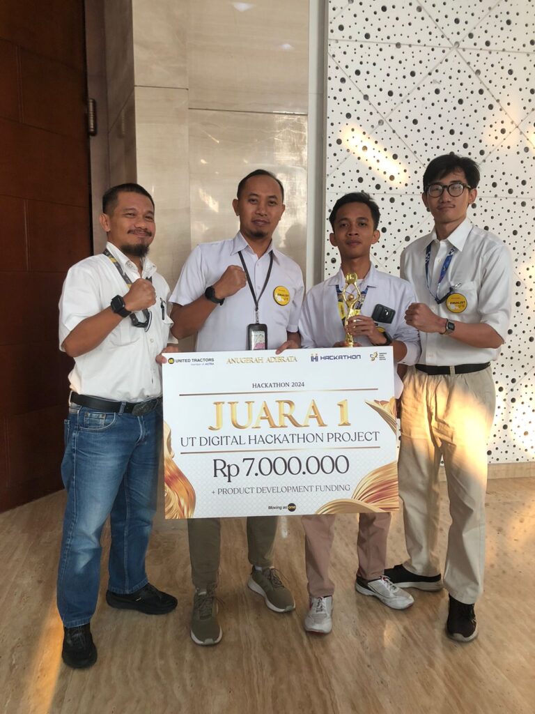 Tim ASTRAtech Juara 1 di United Tractors Digital Hackathon Project 2024